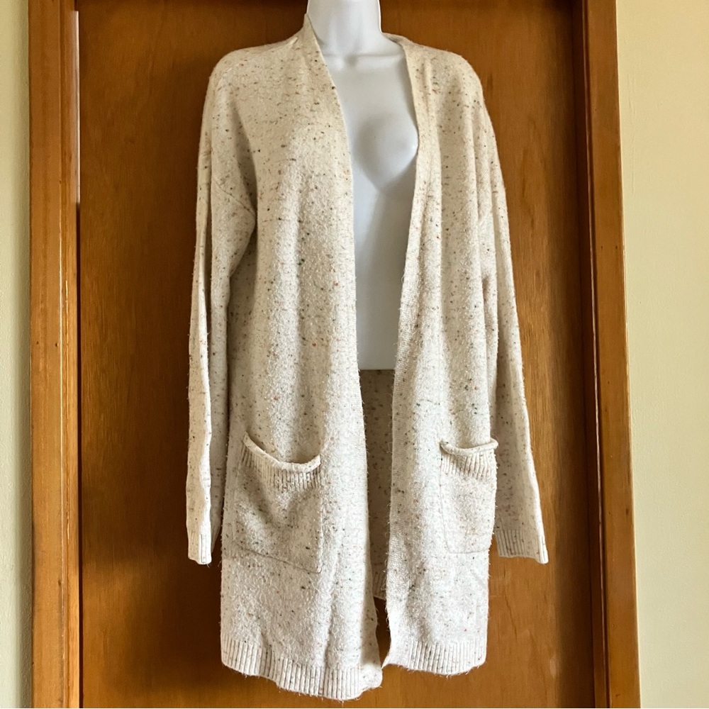 Cardigan Long Cream Colored Specks Sz L Margeaux & Ellie Pockets!